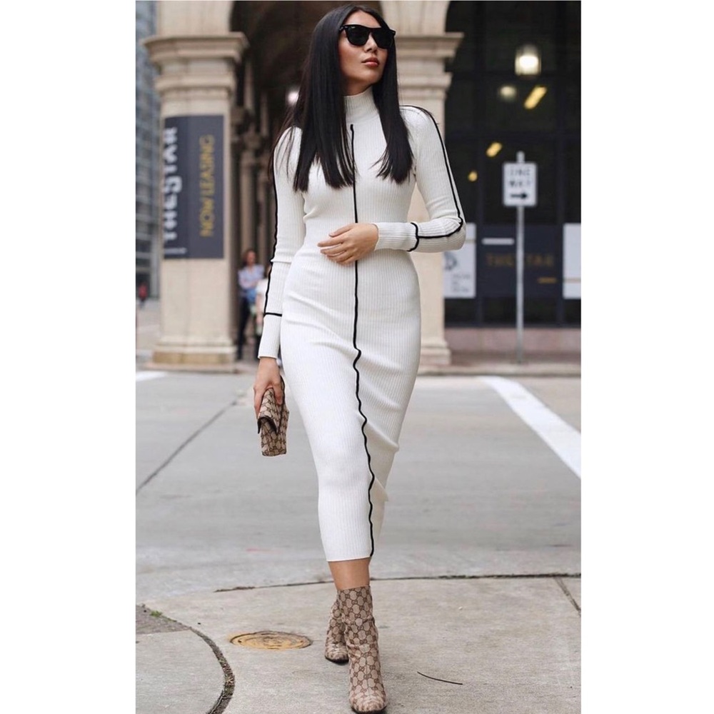 RIBBED KNIT MIDI DRESS
